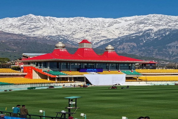 dalhousie to dharamshala cabs